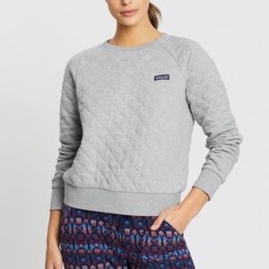 Patagonia quilt sweater size XS